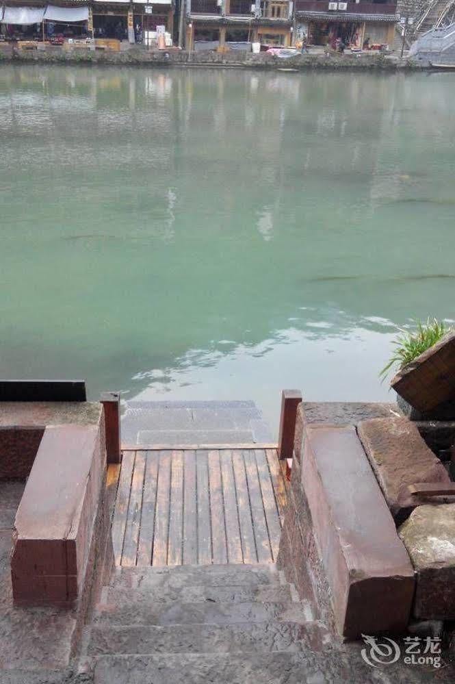Fenghuang Waitin For You Inn エクステリア 写真